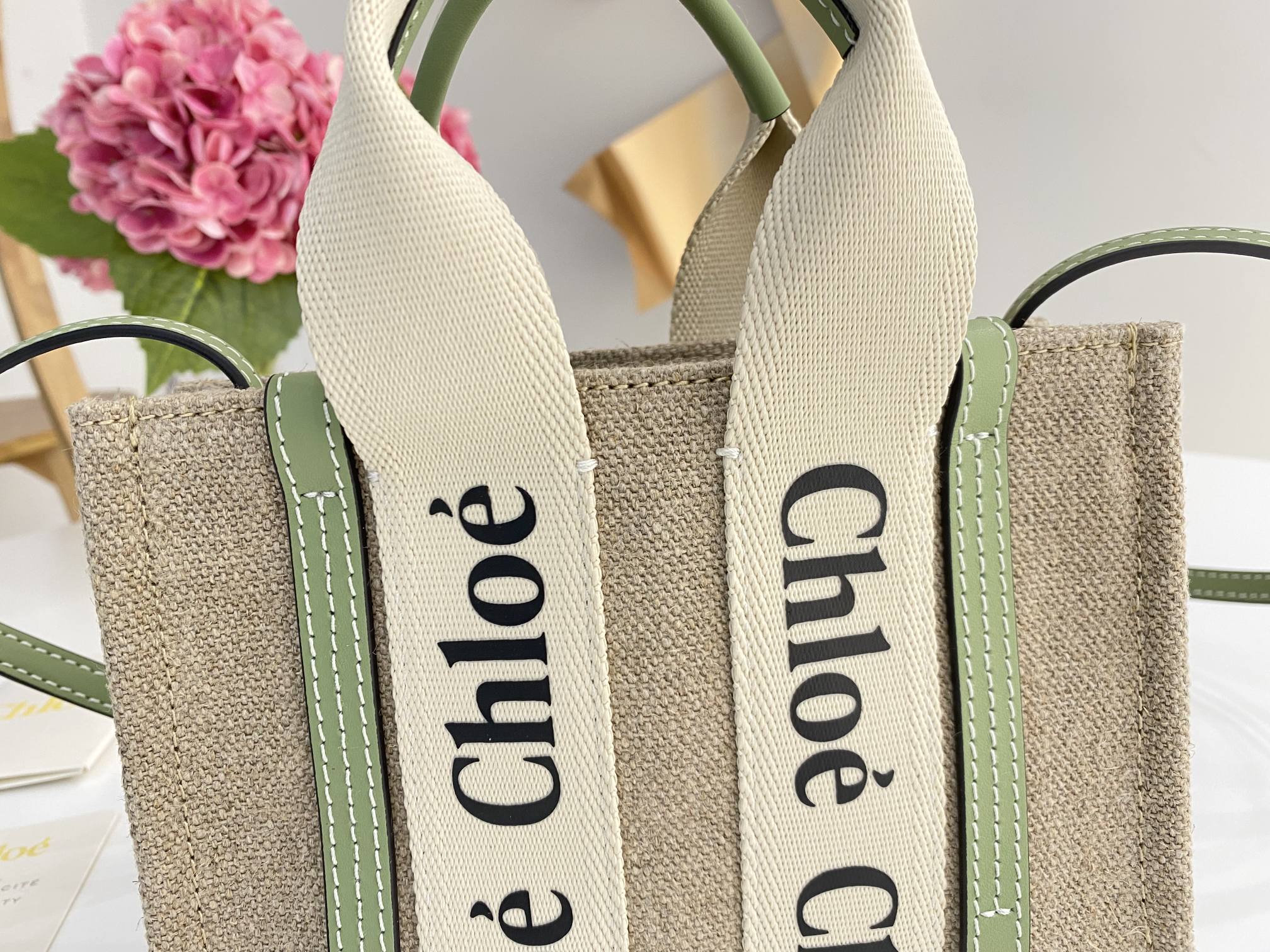 Chloe Mini Woody Tote Bag In Linen